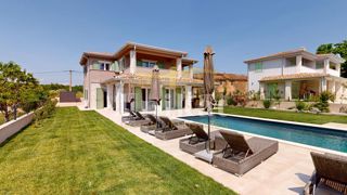 Casa vicino a Vižinada - giardino, piscina, 4 camere da letto